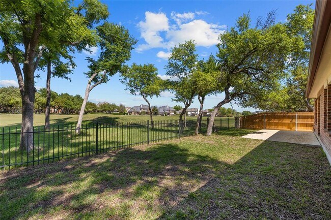 Building Photo - 3816 Harvey Penick Dr