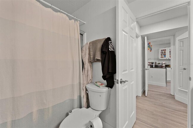 Building Photo - 109 Reserve Cir