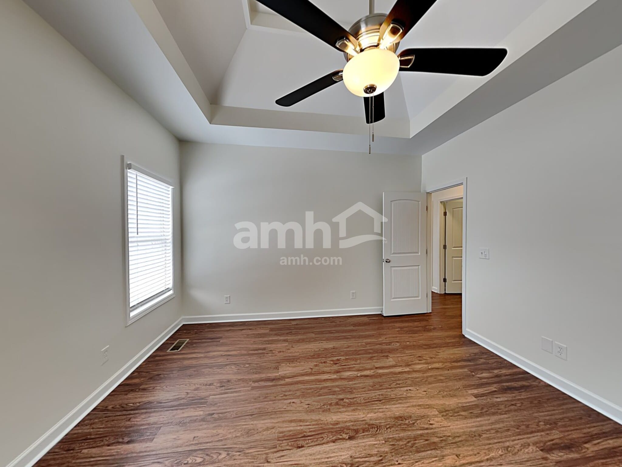 Building Photo - 410 Nathan St