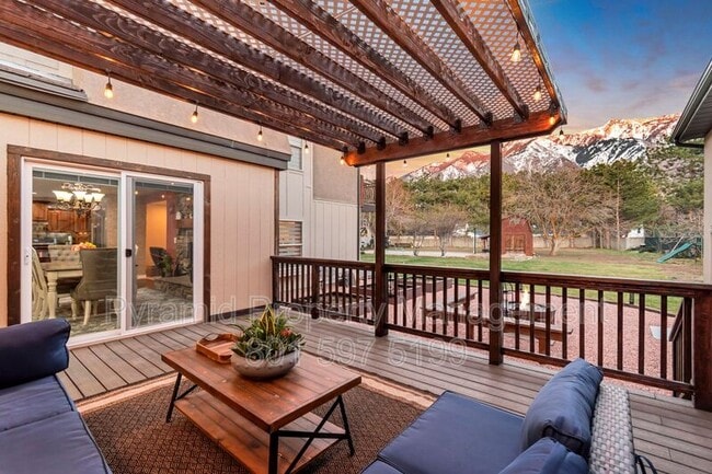 Building Photo - 10971 Cindy Cir