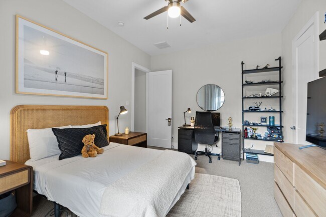 Building Photo - 2518 Southgate Blvd