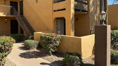 Building Photo - 8500 E Indian School Rd