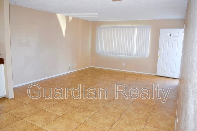 Building Photo - 801 N Major Ave