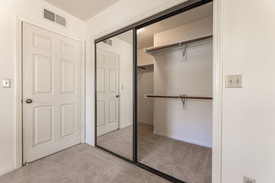 Bedroom Closet - 12011 Rochester Ave