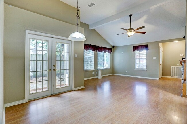 Building Photo - 20226 Linden Tree Dr