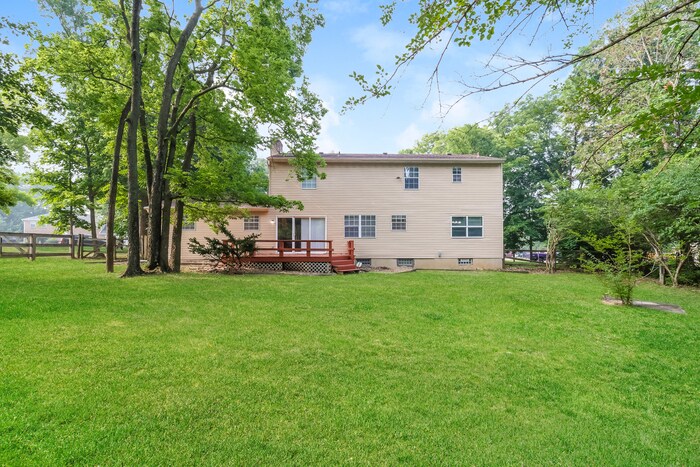 Building Photo - 7561 Tanglewood Ln