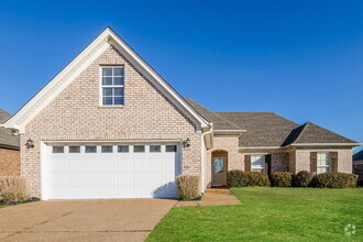 Building Photo - 2700 Cherry Tree Dr
