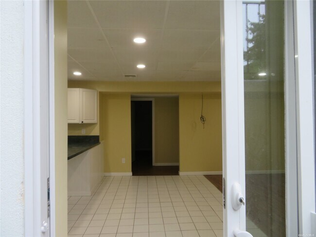 Building Photo - 33 Pine Cone Ln