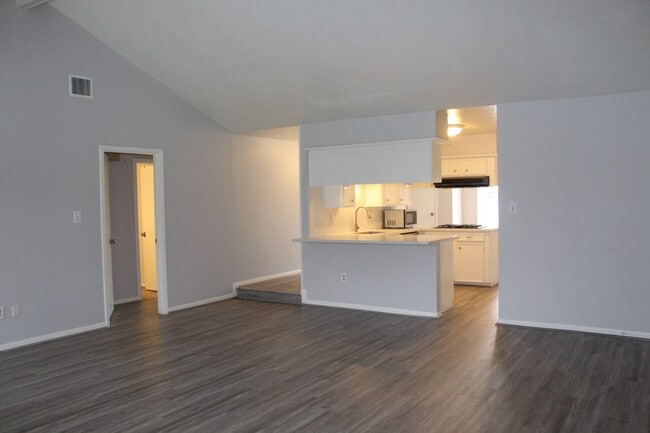 Building Photo - 22322 Smokey Hill Dr