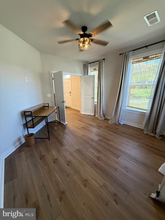 Building Photo - 128 Kinross Ln