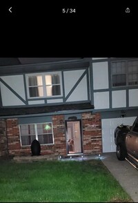 Building Photo - 4005 Hedges Ave