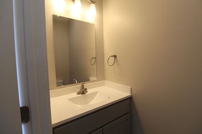 Building Photo - 101 Willowstone Court