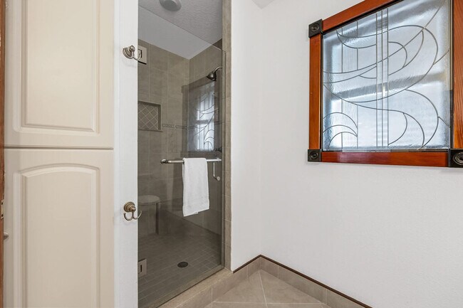 Building Photo - 217 S Atlantic Ave