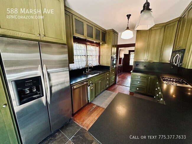 Building Photo - 588 Marsh Ave