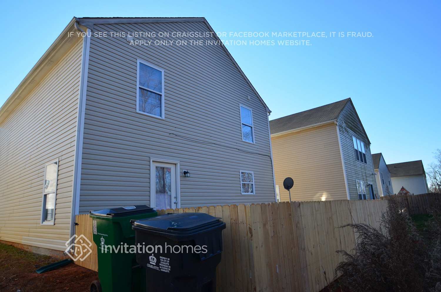 Building Photo - 422 Presidents Ct