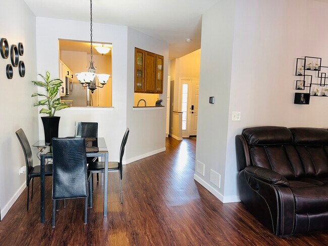 Building Photo - 1385 Redbridge Ct