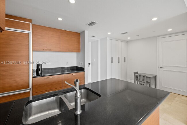 Building Photo - 50 Biscayne Blvd