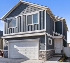 Building Photo - 8627 N Cottonwood Alley