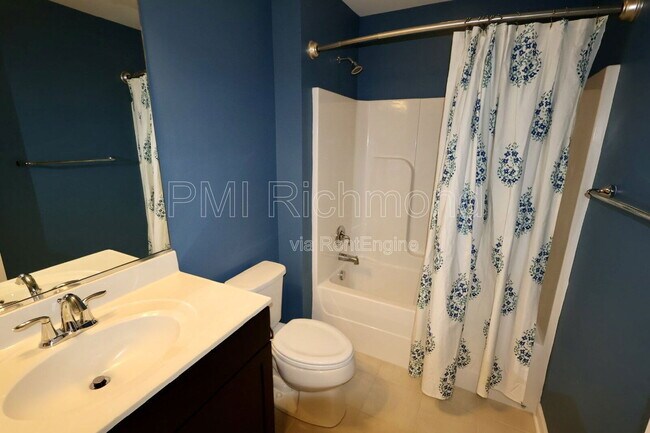 Building Photo - 7183 Yare St