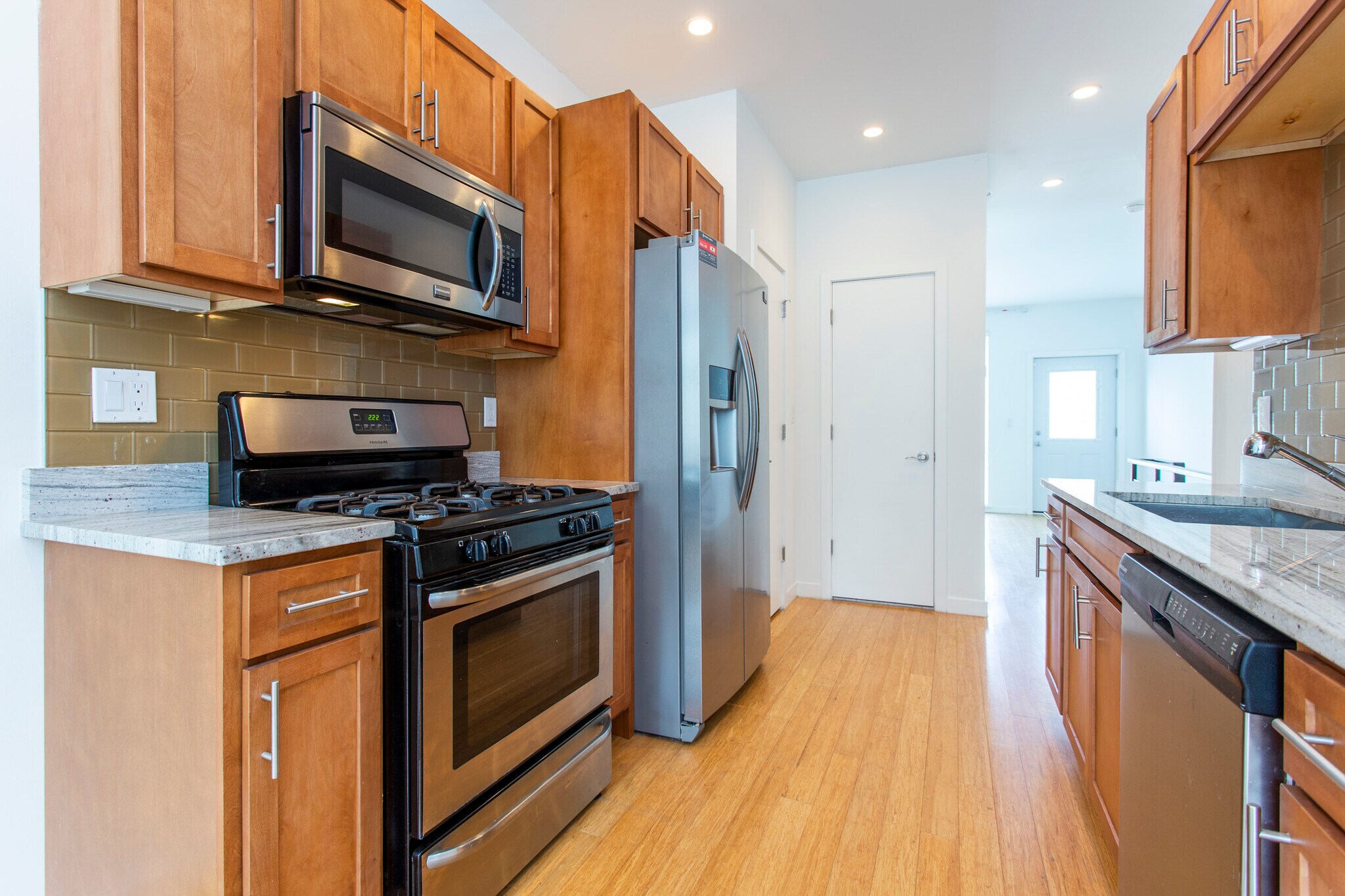 Building Photo - 1519 Ogden St