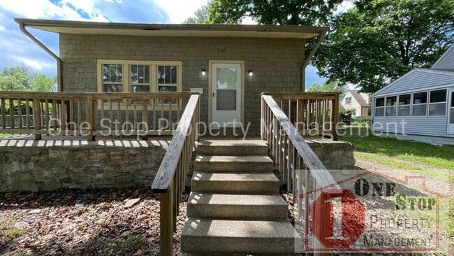 Building Photo - 7314 Highland Ave