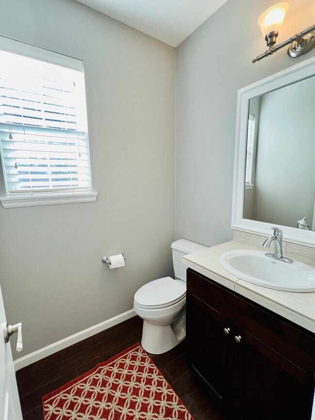 Building Photo - 9571 NW Harvest Hill Dr