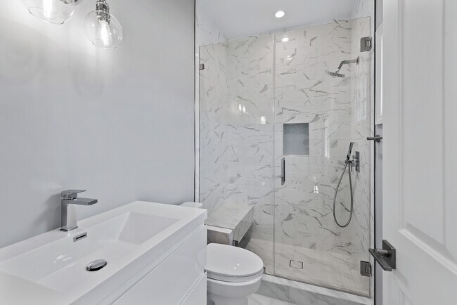 On-suite bathroom - 321 S Swall Dr