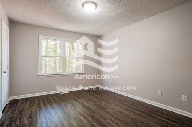 Building Photo - 3600 Broughton Rd