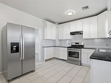 Building Photo - 1721 NW 34th St