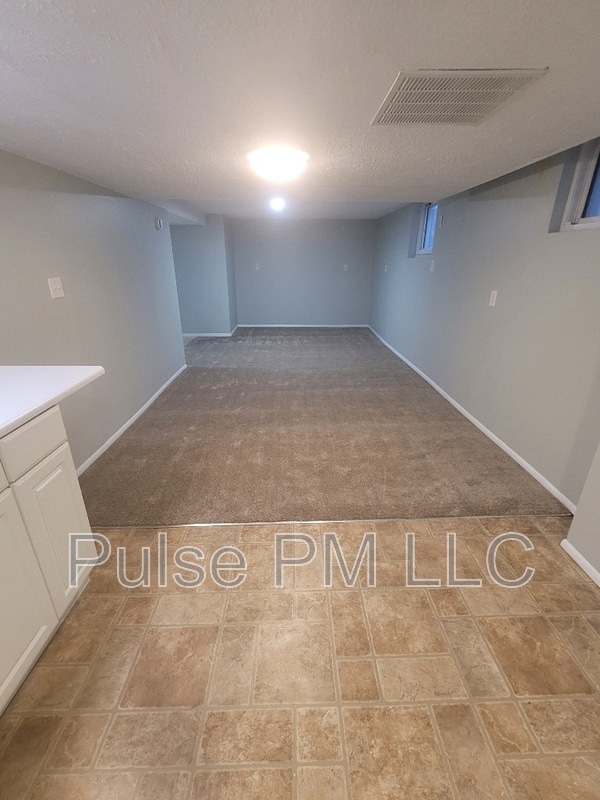 Building Photo - 2222 Oakland Ave