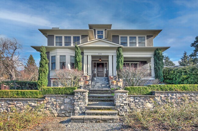 Primary Photo - 2212 77th Ave SE