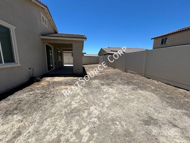 Building Photo - 45051 Marbella St