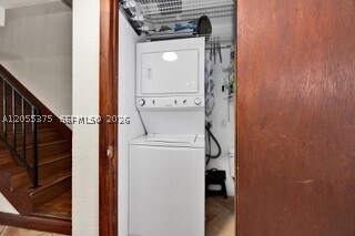 Building Photo - 6709 N Kendall Dr