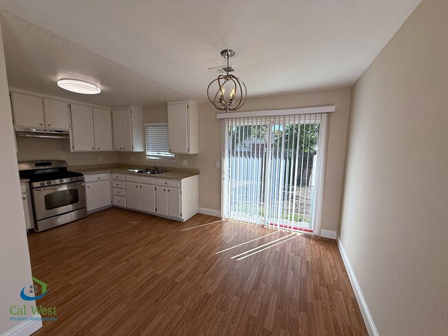 Primary Photo - $2995.00 Spacious 3 Bed / 2 Bath Cottage i...