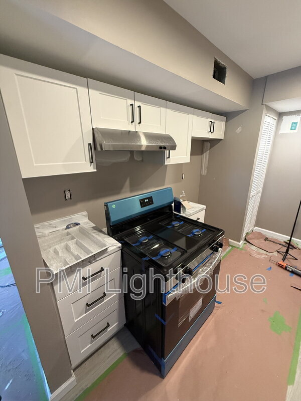 Building Photo - 144 Storm Dr