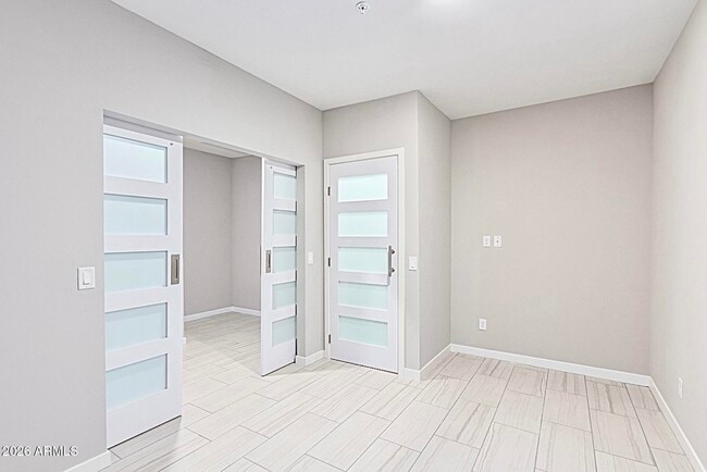 Building Photo - 2134 W Harmont Dr