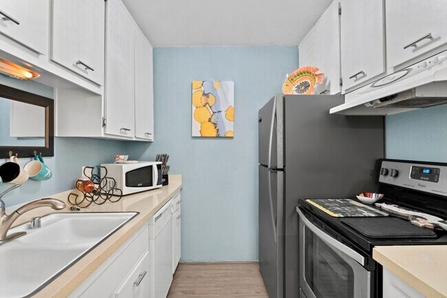 Building Photo - Fully Furnished Mission Valley Condo with Resort-Style Amenities in The Bluffs