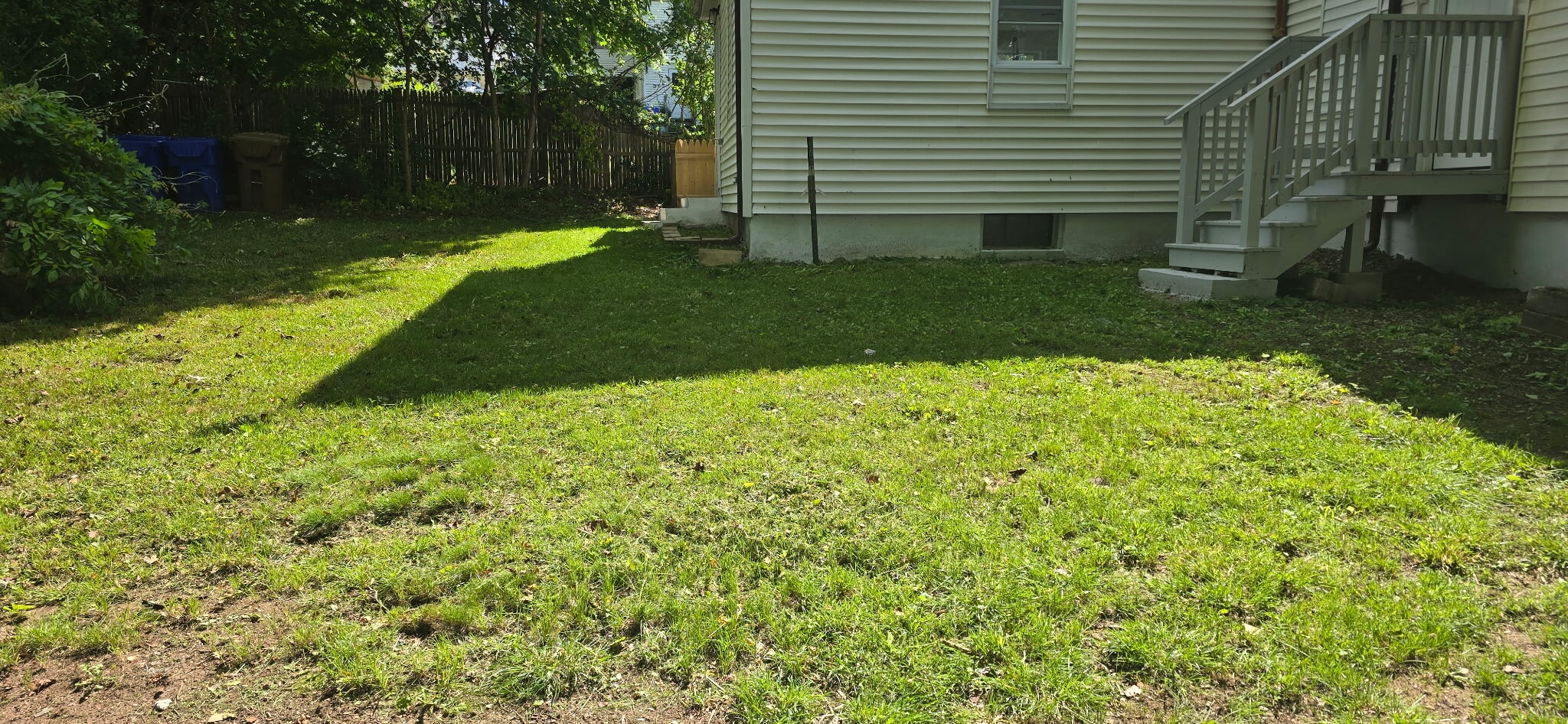 Building Photo - 47 Maple Ave