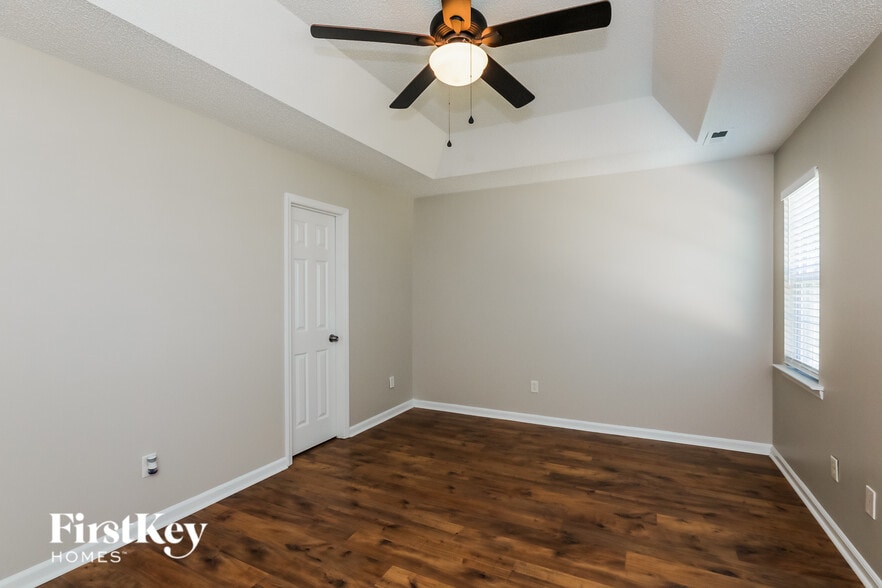 Building Photo - 1051 Enderbury Dr