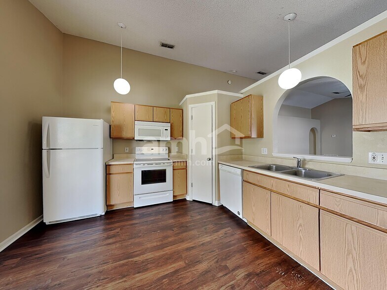 Building Photo - 116 Placid Woods Ct