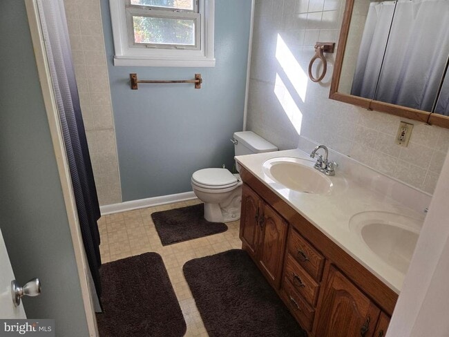 Building Photo - 1207 Deer Creek Church Rd