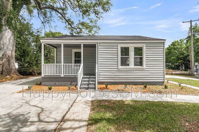 Building Photo - 2308 Aintree Ave