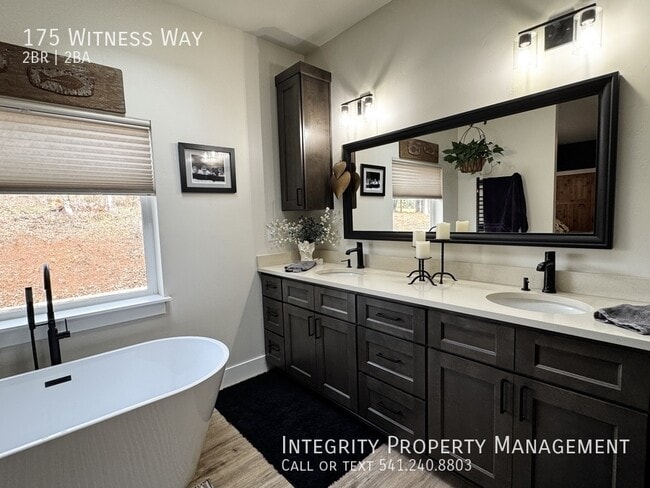 Building Photo - 175 Witness Wy