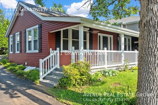 Building Photo - 2111 Grandview Dr