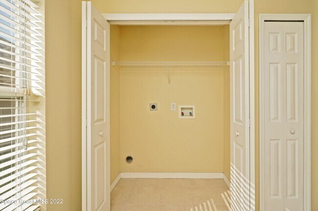 Building Photo - 1541 Wekiva Dr