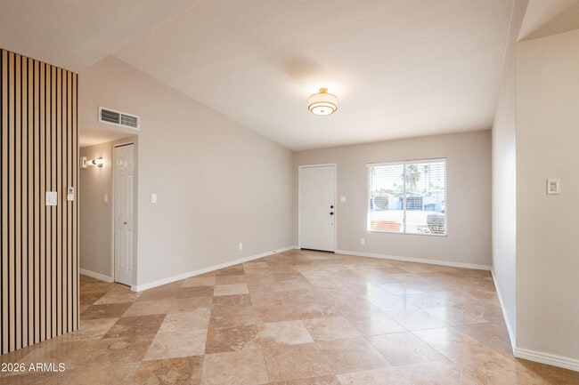 Building Photo - 4916 E Pershing Ave