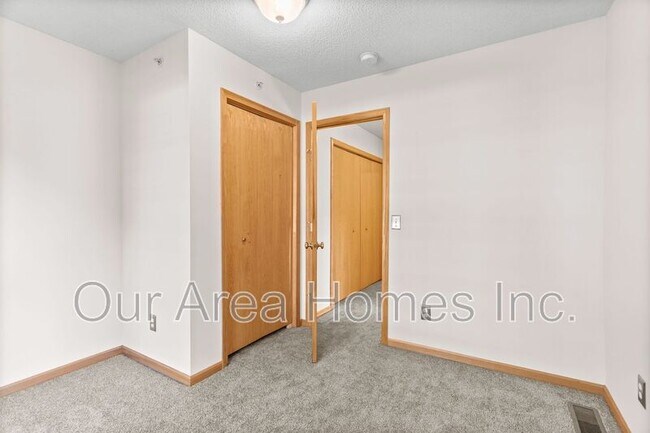Building Photo - 5646 100th Ln N