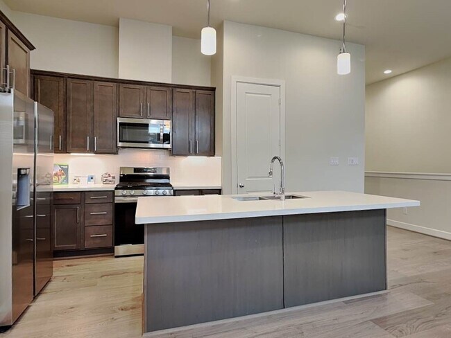 Building Photo - 6379 Paddington Bnd Dr