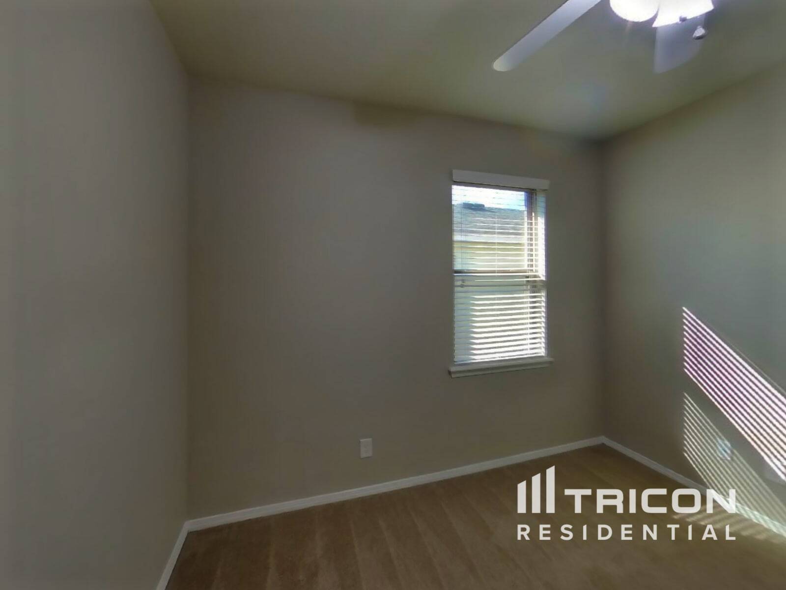 Building Photo - 593 Alpine Thistle Dr