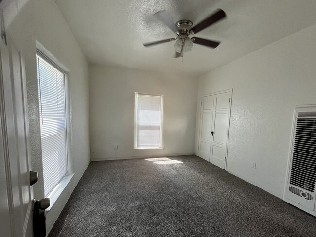 Building Photo - 1 bed, 1 bath located in Corona!